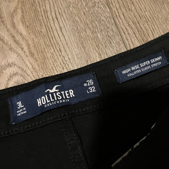 Long Ripped Jeans - Picture 3 of 5